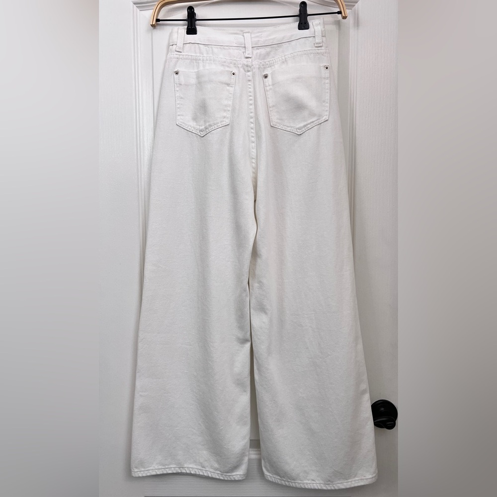 Chicwish Classic White Wide-Leg High Rise Jeans Women’s Size Small - Picture 7 of 12